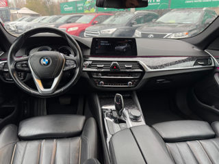 BMW 5 Series foto 8