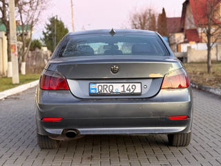 BMW 5 Series foto 5