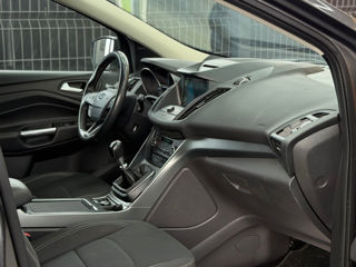Ford Kuga фото 11