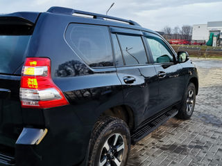 Toyota Land Cruiser Prado foto 8