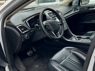 Ford Fusion foto 6