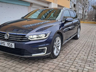 Volkswagen Passat foto 8