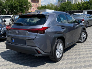 Lexus UX foto 3