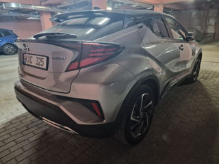 Toyota C-HR foto 4