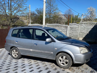 KIA Carens foto 3