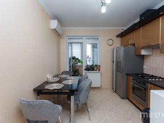 Apartament cu 2 camere, 75 m², Poșta Veche, Chișinău foto 7