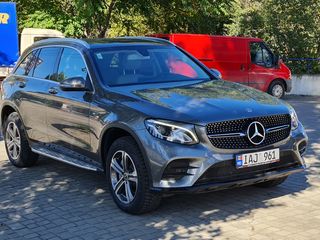 Mercedes GLC foto 1