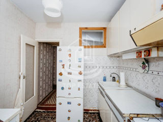 Apartament cu 3 camere, 70 m², Râșcani, Chișinău foto 2