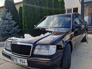 Mercedes Series (W124)