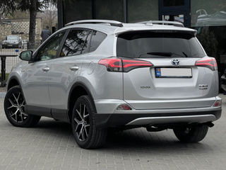 Toyota Rav 4 foto 5