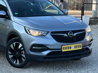 Opel Grandland X foto 2