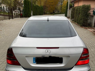 Mercedes E-Class foto 6