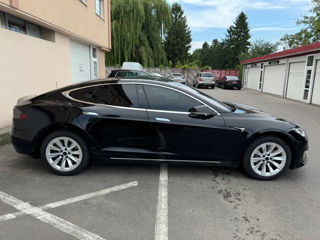 Tesla Model S foto 2