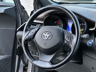 Toyota C-HR foto 9