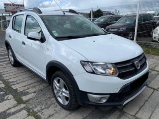 Dacia Sandero Stepway foto 1