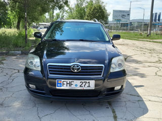 Toyota Avensis foto 5