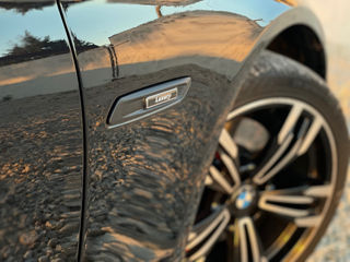 BMW 5 Series foto 3