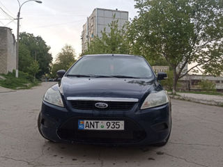 Ford Focus Wagon foto 1