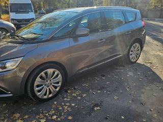 Renault Grand Scenic foto 3