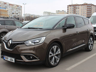 Renault Grand Scenic foto 1