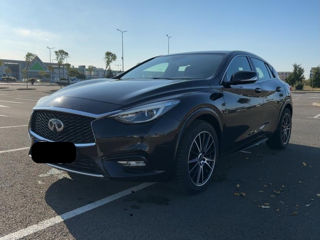 Infiniti Q30