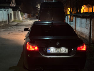 BMW 5 Series foto 9