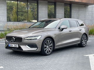 Volvo V60 foto 1