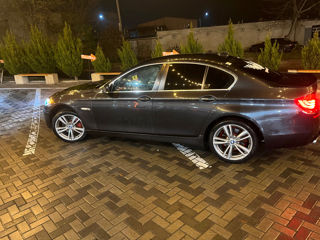 BMW 5 Series foto 2