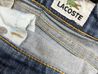 Lacoste foto 3