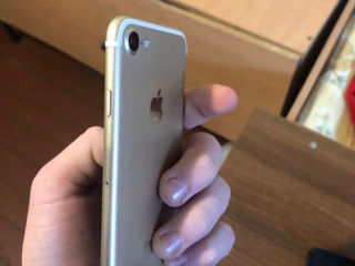 iPhone 7 gold foto 6