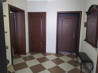 Apartament cu 2 camere, 66 m², Centru, Comrat foto 4