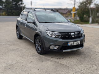 Dacia Sandero Stepway foto 1