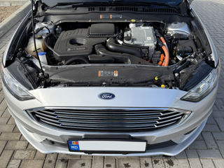 Ford Fusion foto 6