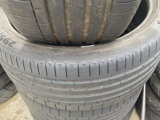 295/35 R23 Continental