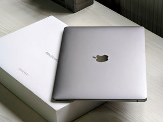 MacBook Air Retina 2019 (Core i5 8210Y/8Gb Ram/128Gb SSD/UHD Graphics/13.3" Retina) foto 11