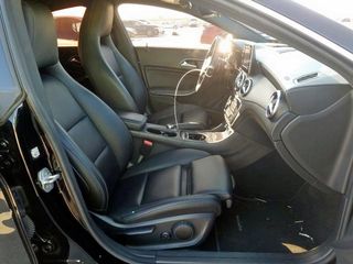 Mercedes CLA foto 7