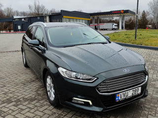 Ford Mondeo foto 2