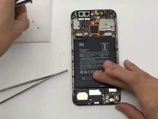 Xiaomi RedMi 6 АКБ сдает позиции? Заберем и заменим в короткие сроки! foto 1