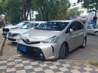 Toyota Prius + foto 1