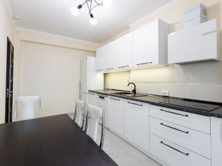 Apartament cu 1 cameră, 50 m², Centru, Chișinău foto 2