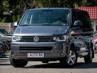 Volkswagen Caravelle foto 1