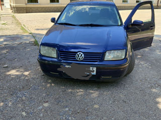 Volkswagen Bora foto 2