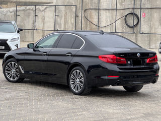 BMW 5 Series foto 3