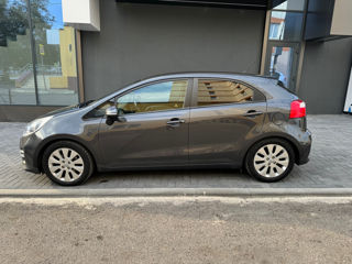 KIA Rio foto 2