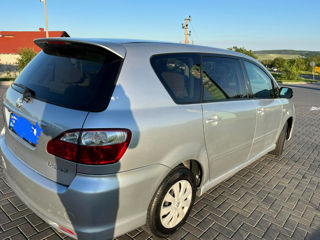 Toyota Avensis Verso