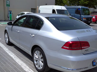 Volkswagen Passat foto 3