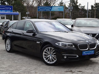 BMW 5 Series foto 3