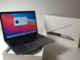 Apple MacBook Pro 13" Retina/ Space Gray/ i7/ 16Gb RAM/ 500Gb SSD/ Touch Bar