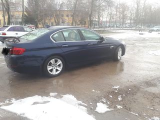 BMW 5 Series foto 1