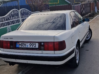 Audi 100